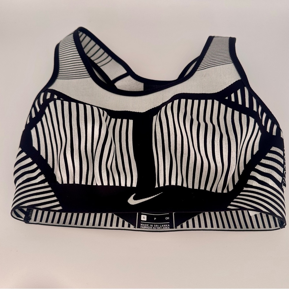 Nike Women's Striped Black and White Sports Bra